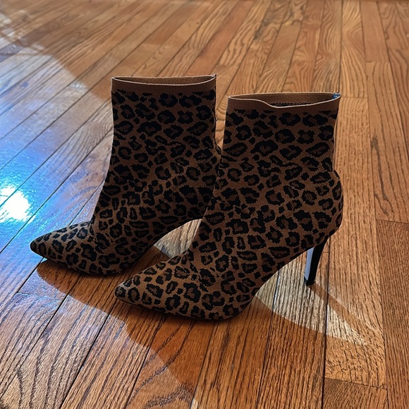 ***NEVER WORN***MIA Leopard print booties, size 7.5 M, excellent condition! - Picture 5 of 8